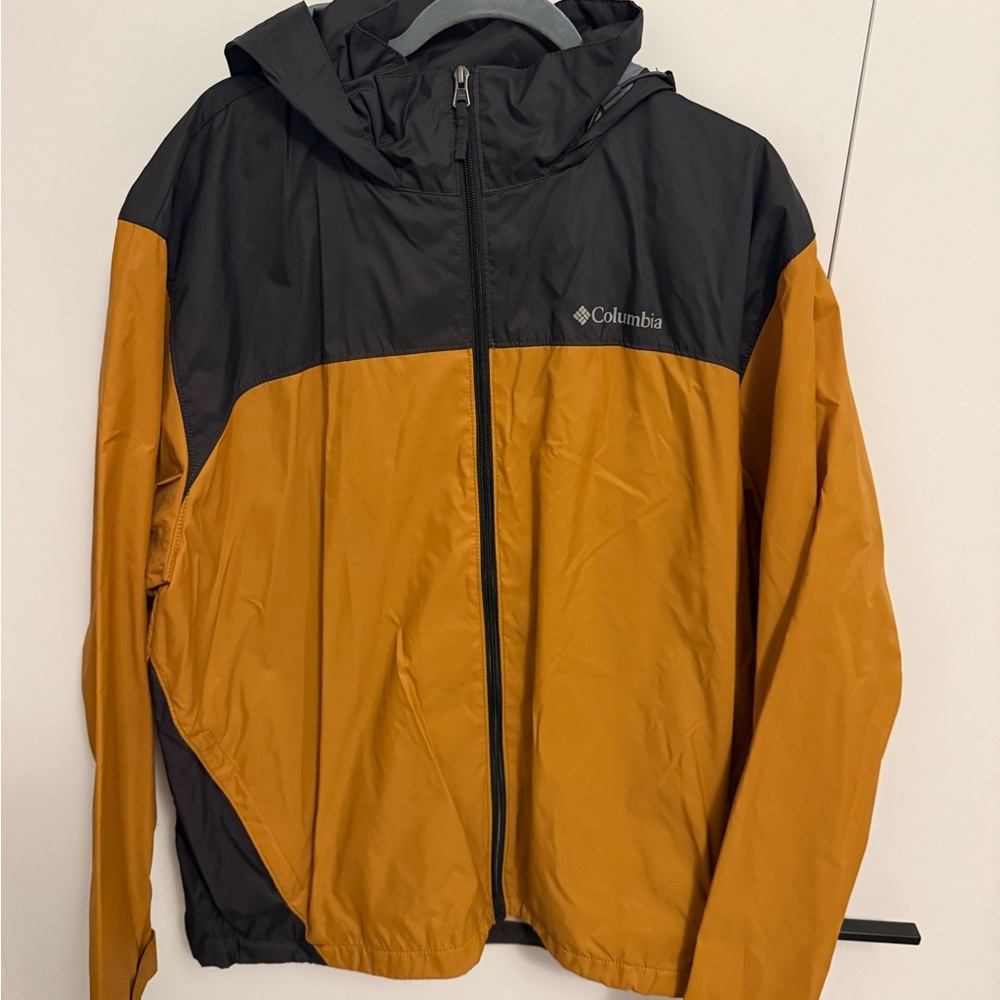 Columbia Men's Black and yellow/gold rain Jacket